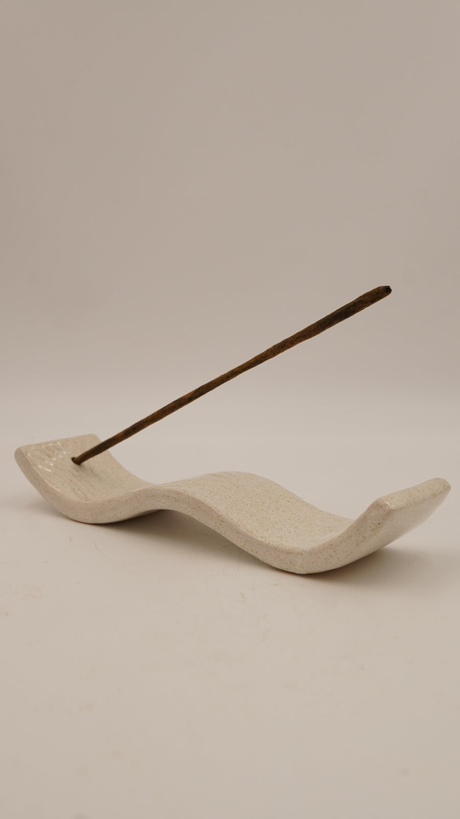 Seramik Dalga Detaylı Geri Akışlı Tütsülük