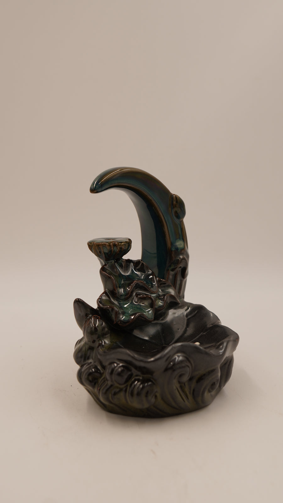 Balık Detaylı Ay Dede Figürlü Seramik Geri Akış Tütsülük (14×8 cm)