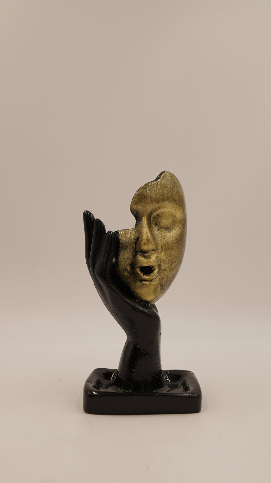 Yüz Figürlü Geri Akışlı Tütsülük