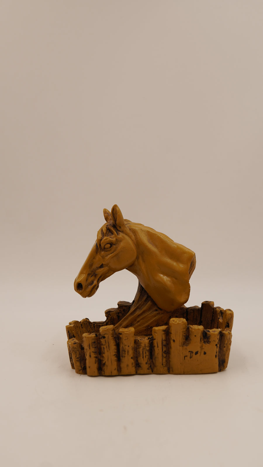 At Figürlü Alçı Küllük