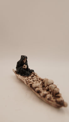 Kuru Kafa Figürlü Çubuk Tütsülük