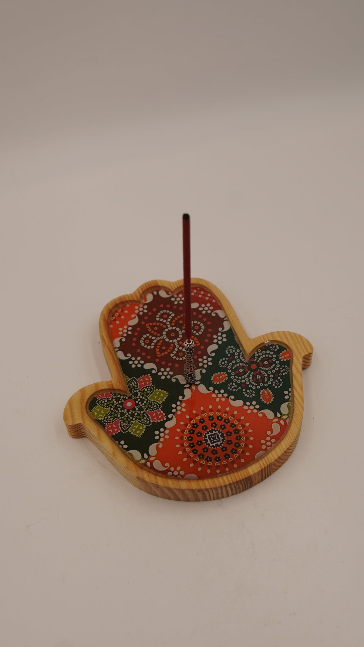 Fatma Ana Eli Figürlü Epoksi Ahşap Çubuk Tütsülük