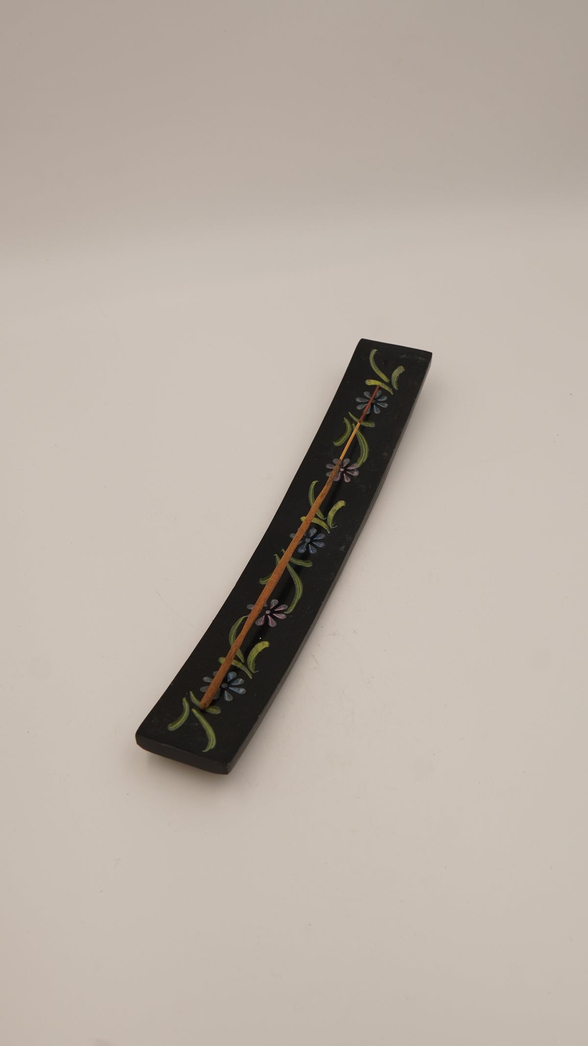 Çiçek Motifli Mermer Çubuk Tütsülük