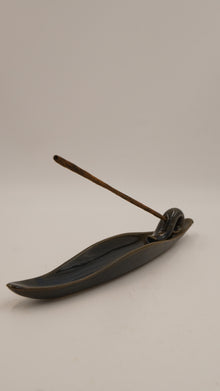 Salyangoz Detaylı Seramik Çubuk Tütsülük