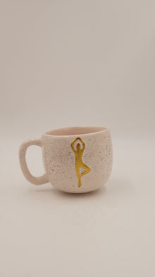 Balerin Figürlü Seramik Kupa – 9 cm